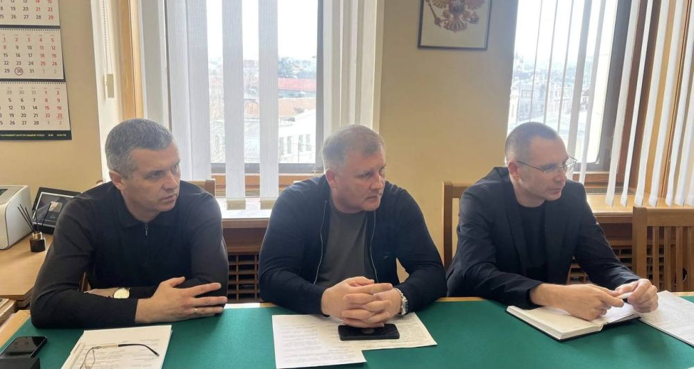 Председателем Комитета Государственного Совета Республики Крым по экологии и природным ресурсам Шабельниковой С. было проведено рабочее совещание по вопросу обеспечения канализационно-очистными сооружениями населенных... Председателем Комитета Государственного Совета Республики Крым по экологии и природным ресурсам Шабельниковой С. было проведено рабочее совещание по вопросу обеспечения канализационно-очистными сооружениями населенных...