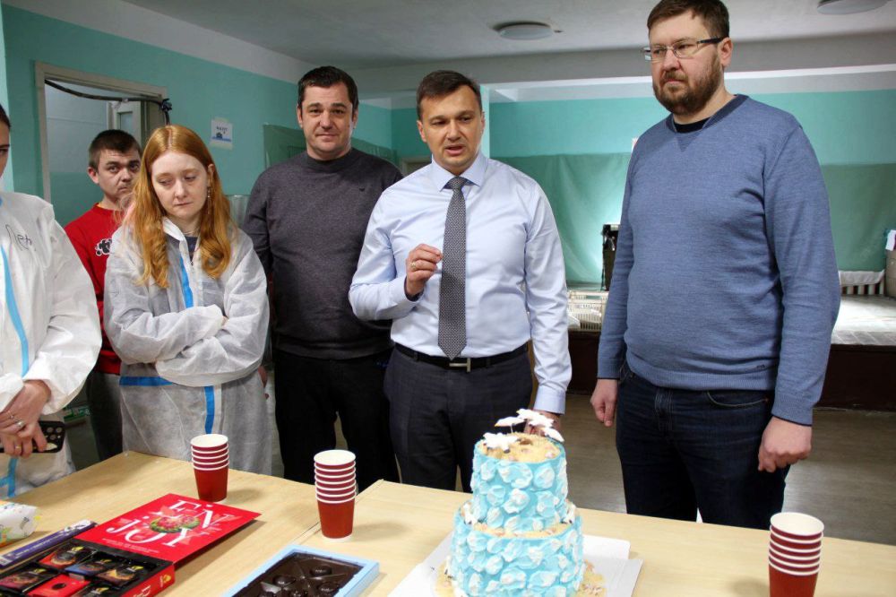 Константин Шимановский: Месяц волонтёрскому штабу по оказанию помощи птицам, пострадавшим от разлива мазута в Чёрном море Константин Шимановский: Месяц волонтёрскому штабу по оказанию помощи птицам, пострадавшим от разлива мазута в Чёрном море