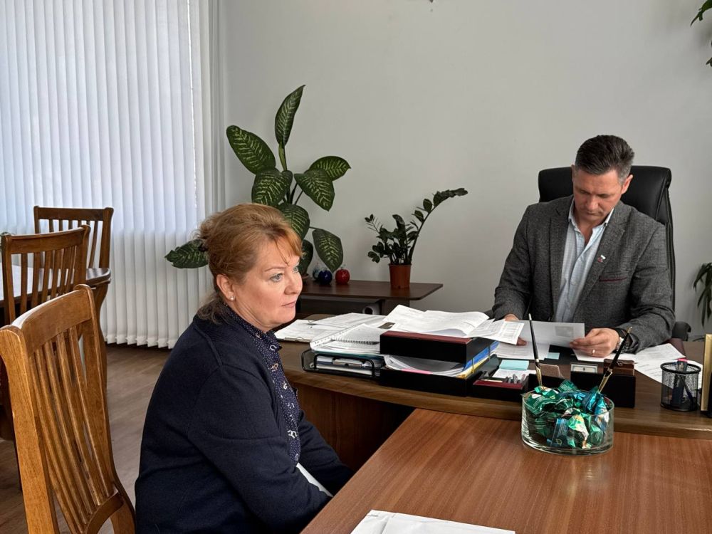 Александр Дудинов: Вопросы благоустройства сельских поселений и оформление земельных, имущественных отношений - одни из наиболее актуальных для жителей Черноморского района Александр Дудинов: Вопросы благоустройства сельских поселений и оформление земельных, имущественных отношений - одни из наиболее актуальных для жителей Черноморского района