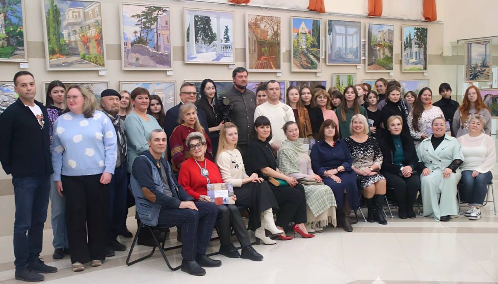На открытии художественной выставки «Таврида сокровенная» На открытии художественной выставки «Таврида сокровенная»