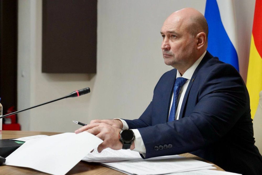 Владимир Немцев: Накануне во Владикавказе провёл заседание Комиссии Совета законодателей РФ по координации законотворческой деятельности и мониторингу законодательства Владимир Немцев: Накануне во Владикавказе провёл заседание Комиссии Совета законодателей РФ по координации законотворческой деятельности и мониторингу законодательства