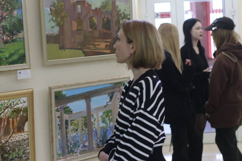 На открытии художественной выставки «Таврида сокровенная» На открытии художественной выставки «Таврида сокровенная»