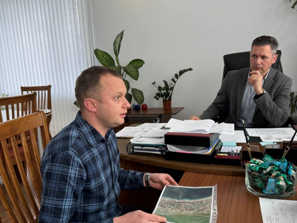 Александр Дудинов: Вопросы благоустройства сельских поселений и оформление земельных, имущественных отношений - одни из наиболее актуальных для жителей Черноморского района Александр Дудинов: Вопросы благоустройства сельских поселений и оформление земельных, имущественных отношений - одни из наиболее актуальных для жителей Черноморского района