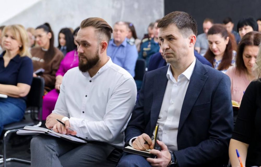 Работники крымской прокуратуры встретились с предпринимателями Работники крымской прокуратуры встретились с предпринимателями