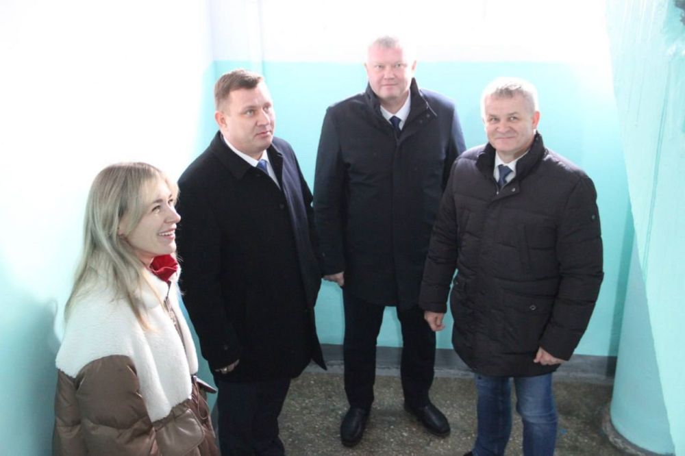 Феодосию с рабочим визитом посетил депутат Госдумы России Юрий Нестеренко Феодосию с рабочим визитом посетил депутат Госдумы России Юрий Нестеренко
