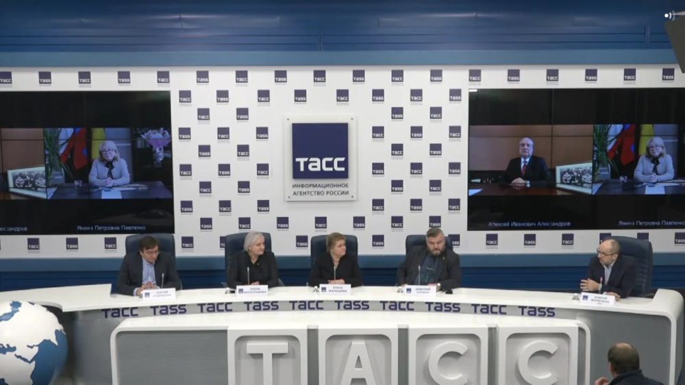 Янина Павленко: Большая пресс-конференция в ТАСС, посвященная 80-летию Ялтинской конференции Янина Павленко: Большая пресс-конференция в ТАСС, посвященная 80-летию Ялтинской конференции