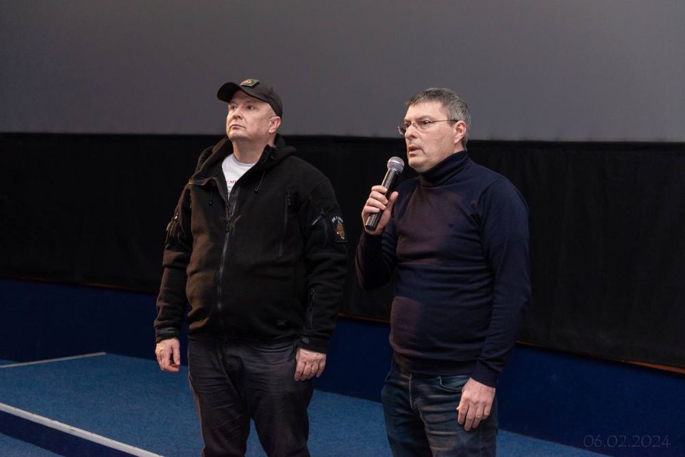 Вчера вечером в кинотеатре «Крым» состоялся показ документального фильма «Мама, не плачь», посвященного матерям детей, которые погибли от рук агрессоров в период 2014-2024 гг Вчера вечером в кинотеатре «Крым» состоялся показ документального фильма «Мама, не плачь», посвященного матерям детей, которые погибли от рук агрессоров в период 2014-2024 гг