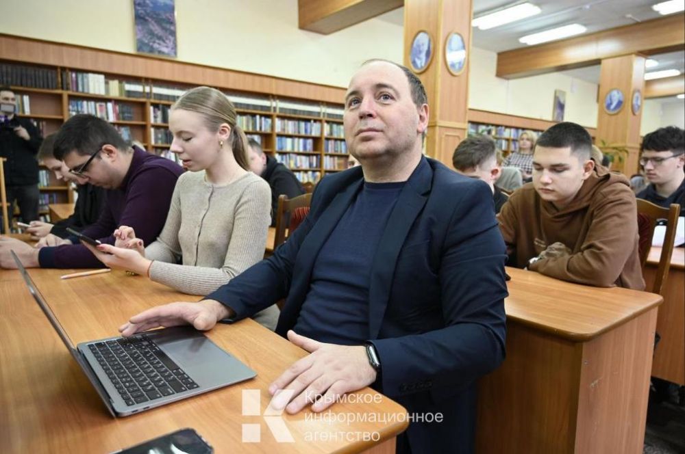 Сегодня крымчане написали диктант «Наука во имя Победы» Сегодня крымчане написали диктант «Наука во имя Победы»