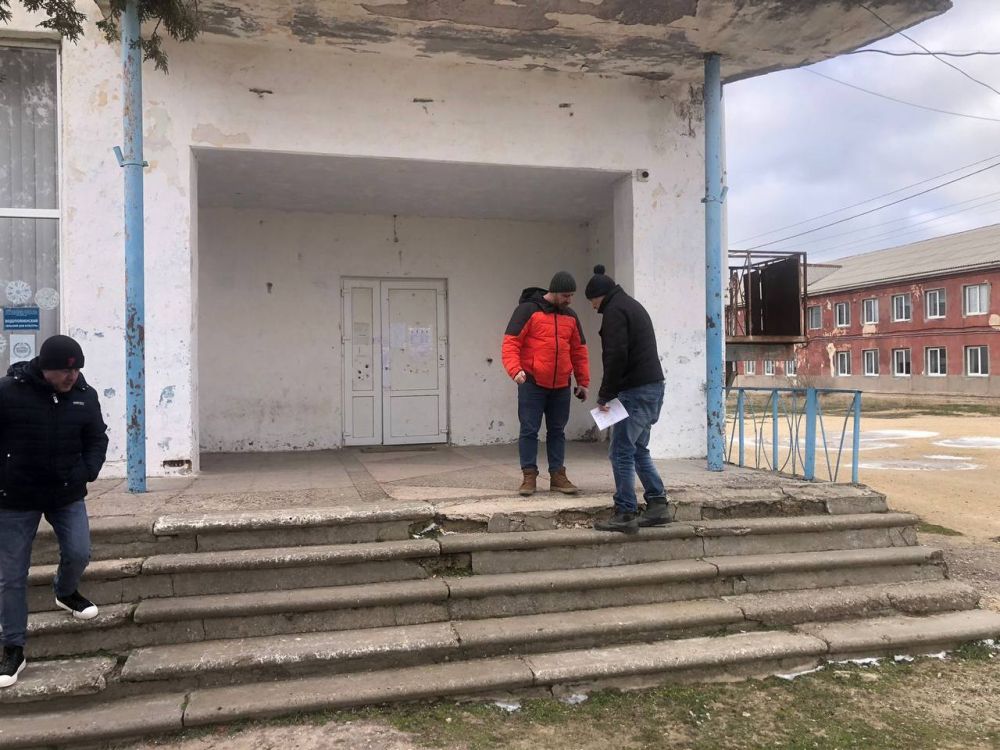 Александр Дудинов: Сегодня вместе с представителем подрядной организации осмотрел клубы и дома культуры в селах Медведево, Ленское и Водопойное Александр Дудинов: Сегодня вместе с представителем подрядной организации осмотрел клубы и дома культуры в селах Медведево, Ленское и Водопойное
