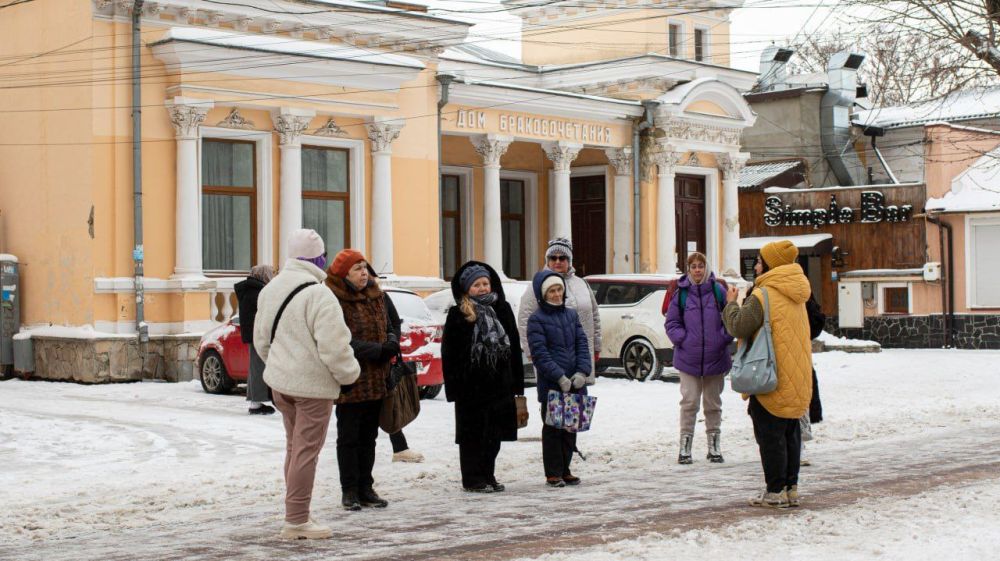 8 февраля в крымской столице прошел бесплатный инфотур «Русский вклад в историю Симферополя», приуроченный ко дню образования нашего города 8 февраля в крымской столице прошел бесплатный инфотур «Русский вклад в историю Симферополя», приуроченный ко дню образования нашего города