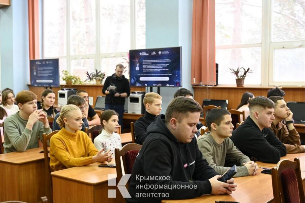 Сегодня крымчане написали диктант «Наука во имя Победы» Сегодня крымчане написали диктант «Наука во имя Победы»