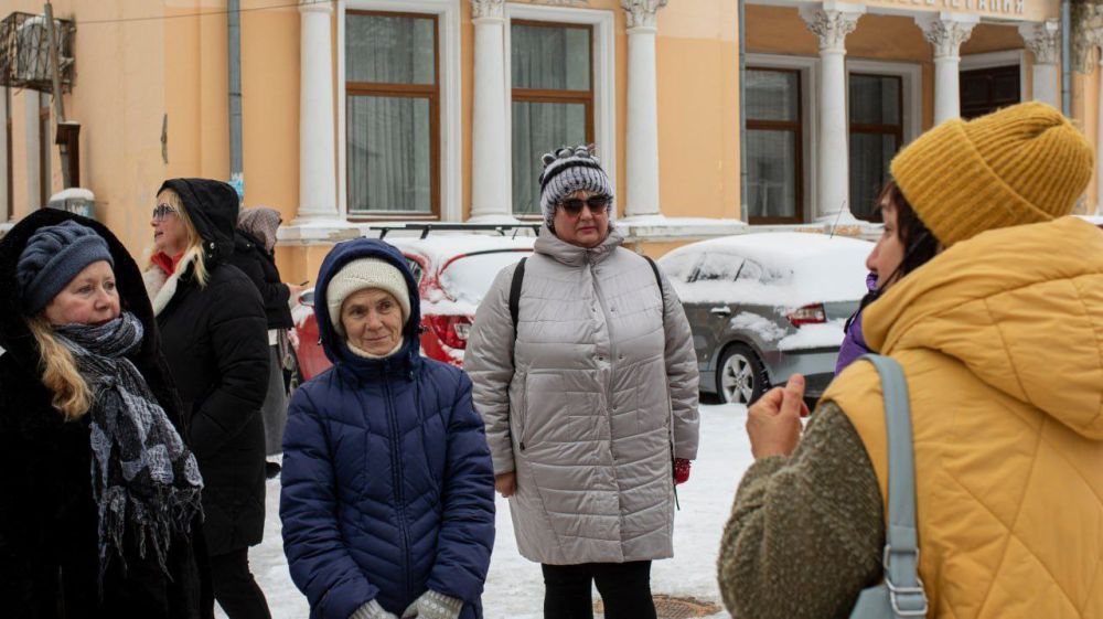 8 февраля в крымской столице прошел бесплатный инфотур «Русский вклад в историю Симферополя», приуроченный ко дню образования нашего города 8 февраля в крымской столице прошел бесплатный инфотур «Русский вклад в историю Симферополя», приуроченный ко дню образования нашего города