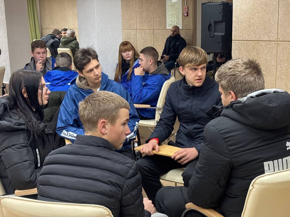 Игорь Кастюкевич: Волонтеры, которые помогают в ликвидации последствий разлива мазута в Черном море и работают на Бугазской косе, неукоснительно соблюдают режим труда и отдыха Игорь Кастюкевич: Волонтеры, которые помогают в ликвидации последствий разлива мазута в Черном море и работают на Бугазской косе, неукоснительно соблюдают режим труда и отдыха