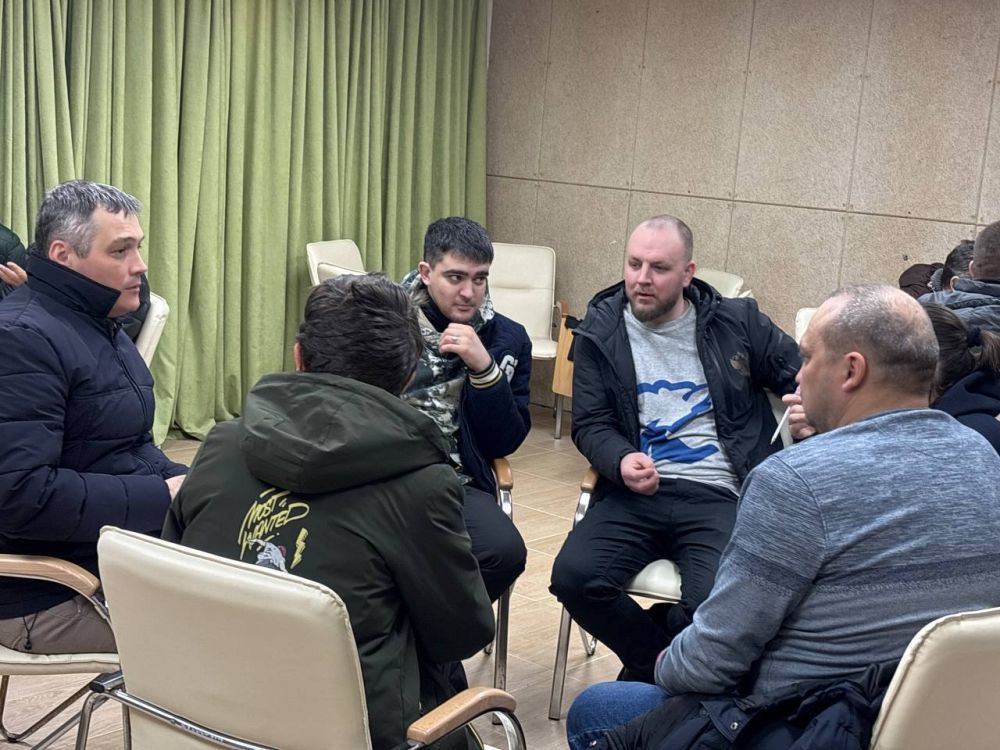 Игорь Кастюкевич: Волонтеры, которые помогают в ликвидации последствий разлива мазута в Черном море и работают на Бугазской косе, неукоснительно соблюдают режим труда и отдыха Игорь Кастюкевич: Волонтеры, которые помогают в ликвидации последствий разлива мазута в Черном море и работают на Бугазской косе, неукоснительно соблюдают режим труда и отдыха