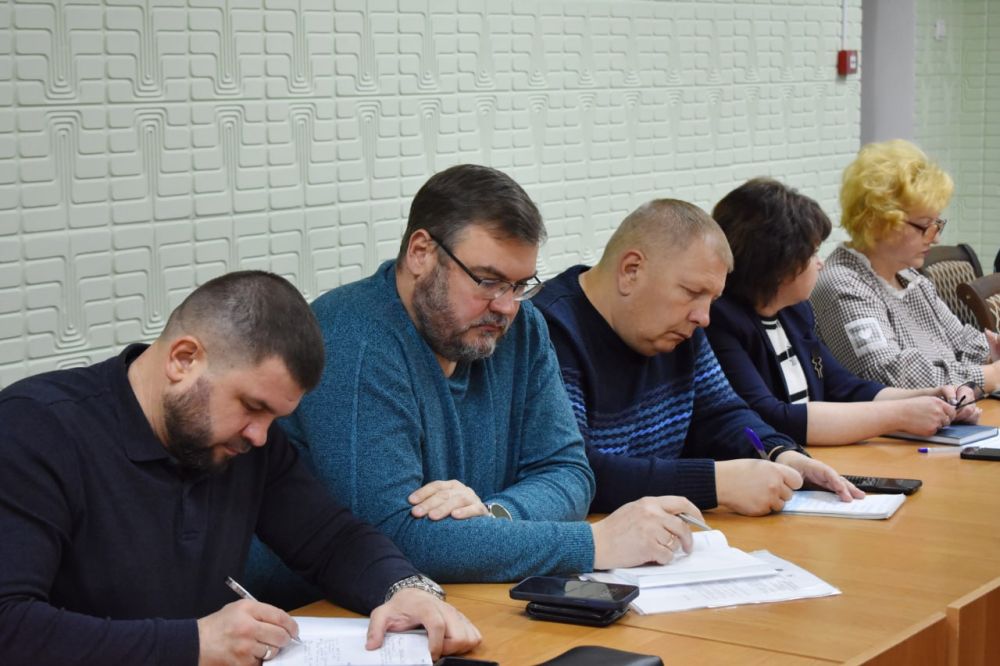 Галина Огнёва: В преддверии Дня защитника Отечества штабом #МЫВМЕСТЕ обсудили возможность поздравления наших алуштинских ребят, выполняющих свой мужской долг, участвуя в специальной военной операции Галина Огнёва: В преддверии Дня защитника Отечества штабом #МЫВМЕСТЕ обсудили возможность поздравления наших алуштинских ребят, выполняющих свой мужской долг, участвуя в специальной военной операции