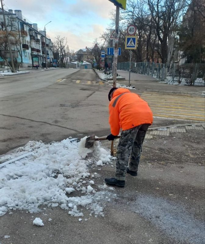 Игорь Ткаченко: На аппаратном совещании, открывшем очередную рабочую неделю администрации, рассмотрели итоги работы структурных подразделений Игорь Ткаченко: На аппаратном совещании, открывшем очередную рабочую неделю администрации, рассмотрели итоги работы структурных подразделений