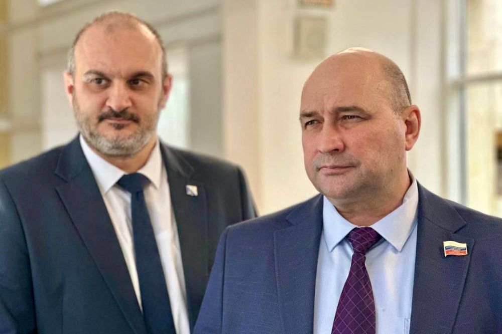 Владимир Немцев: Сегодня на торжественном мероприятии, приуроченном ко Дню российской науки, вручил награды нашим учёным Владимир Немцев: Сегодня на торжественном мероприятии, приуроченном ко Дню российской науки, вручил награды нашим учёным