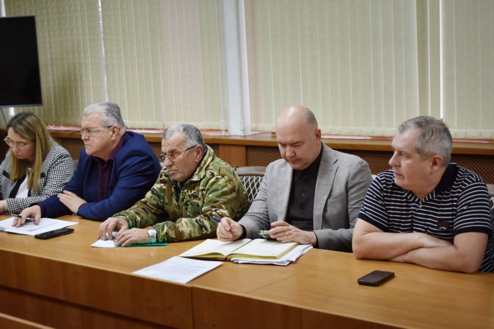 Галина Огнёва: В преддверии Дня защитника Отечества штабом #МЫВМЕСТЕ обсудили возможность поздравления наших алуштинских ребят, выполняющих свой мужской долг, участвуя в специальной военной операции Галина Огнёва: В преддверии Дня защитника Отечества штабом #МЫВМЕСТЕ обсудили возможность поздравления наших алуштинских ребят, выполняющих свой мужской долг, участвуя в специальной военной операции