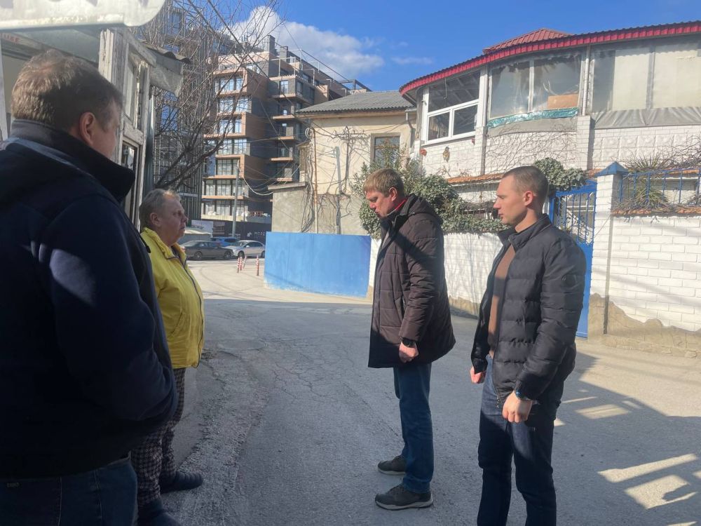 С целью контроля за ходом работ по догазификации населенных пунктов Республики Крым первым заместителем министра топлива и энергетики Республики Крым Владимиром Воронкиным осуществлен выезд в пгт С целью контроля за ходом работ по догазификации населенных пунктов Республики Крым первым заместителем министра топлива и энергетики Республики Крым Владимиром Воронкиным осуществлен выезд в пгт
