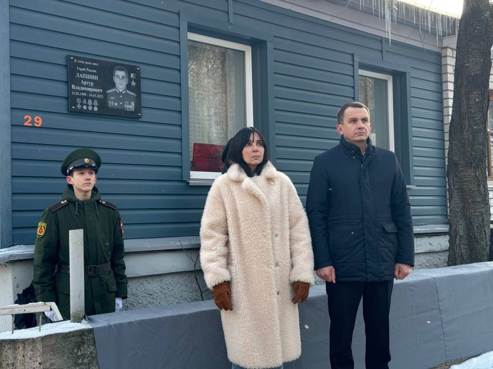#* Подборка интересных новостей из регионов к этому часу: #* Подборка интересных новостей из регионов к этому часу: