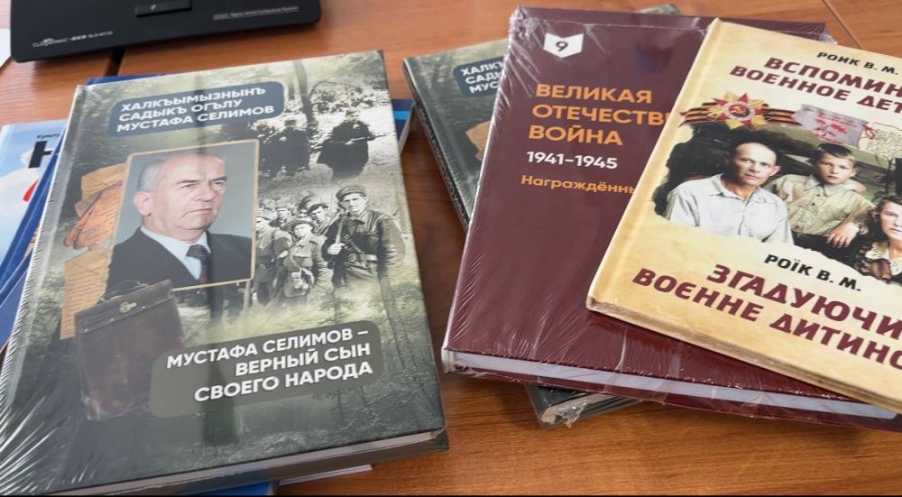 В рамках Дня дарения книг Медиацентр им. И.Гаспринского передал партию книг в библиотеку МБОУ "Маловидненская СОШ им.Селимова М.В." В рамках Дня дарения книг Медиацентр им. И.Гаспринского передал партию книг в библиотеку МБОУ "Маловидненская СОШ им.Селимова М.В."
