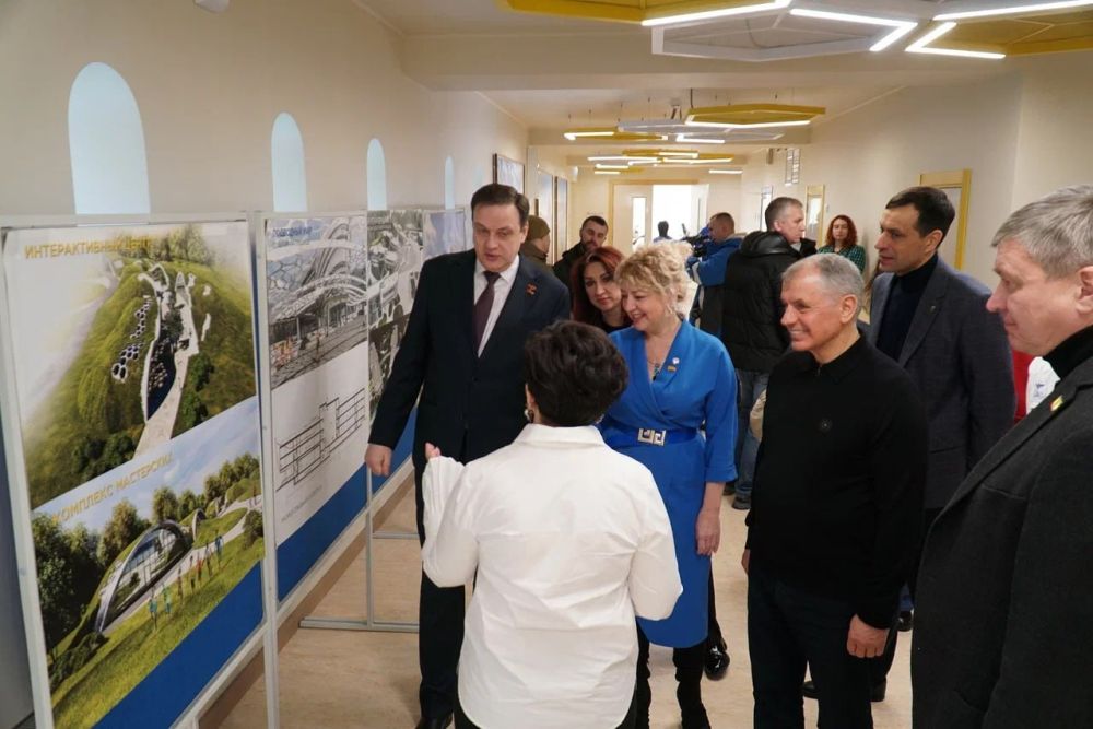 Евпаторию с рабочим визитом посетил Владимир Константинов Евпаторию с рабочим визитом посетил Владимир Константинов