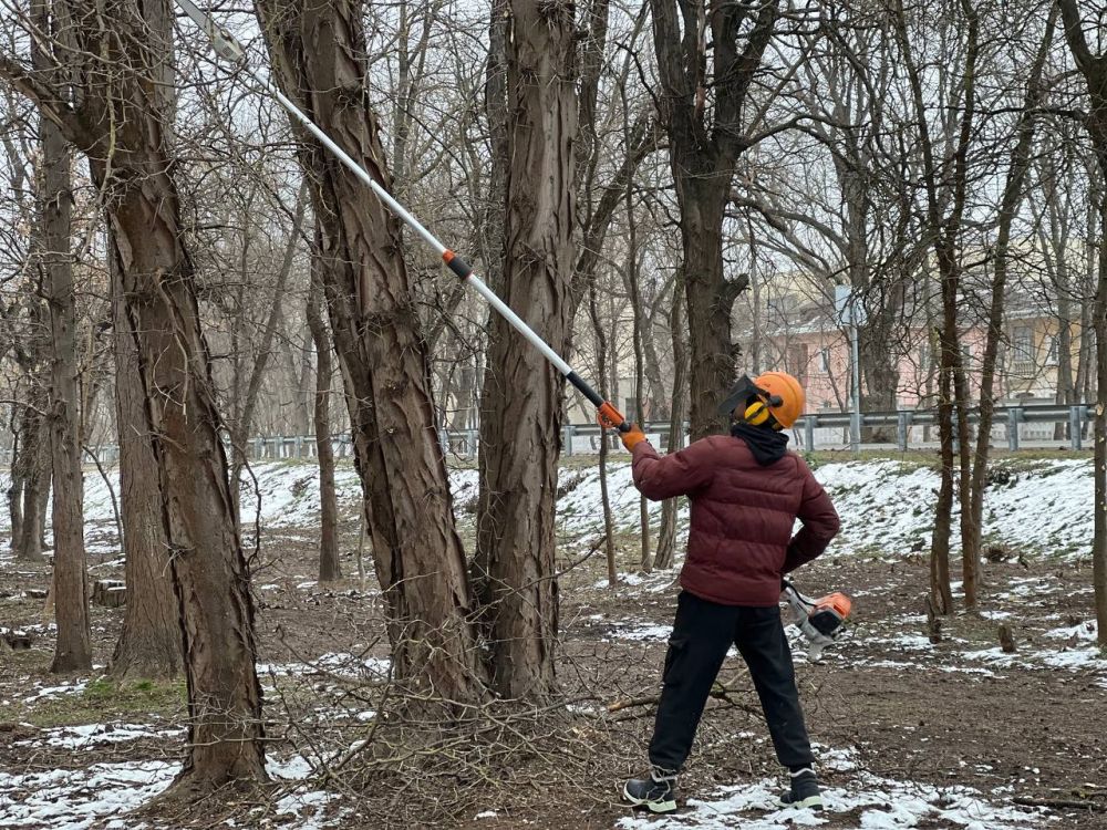 На постоянном контроле – санитарная очистка и уборка городских территорий На постоянном контроле – санитарная очистка и уборка городских территорий