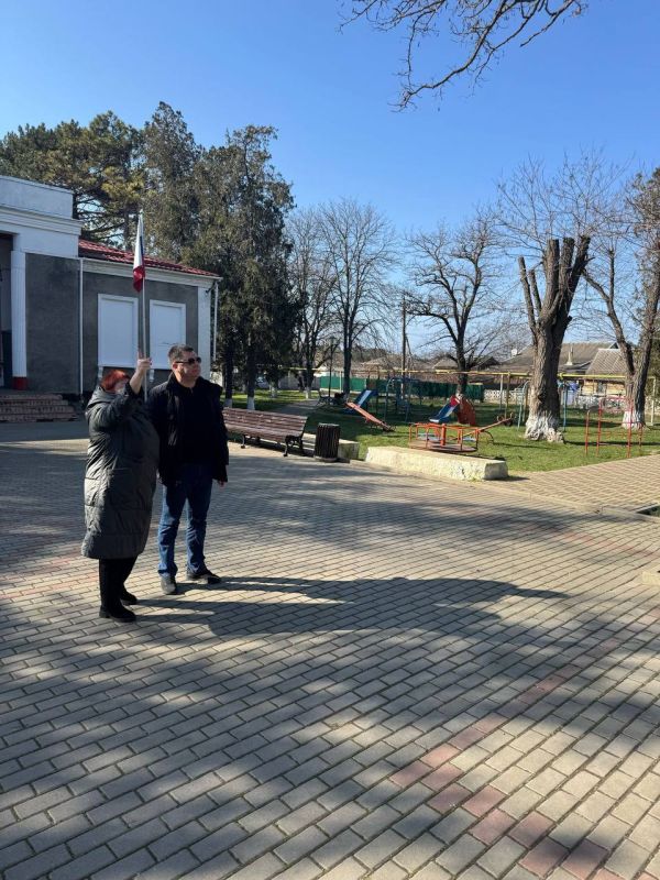 Анжелика Ястребова: В рамках рабочего визита первый заместитель главы администрации Бахчисарайского района Энвер Аблаев совместно с главами поселений провел мониторинг в селах: Угловое, Вилино, Песчаное по вопросу санитарной... Анжелика Ястребова: В рамках рабочего визита первый заместитель главы администрации Бахчисарайского района Энвер Аблаев совместно с главами поселений провел мониторинг в селах: Угловое, Вилино, Песчаное по вопросу санитарной...