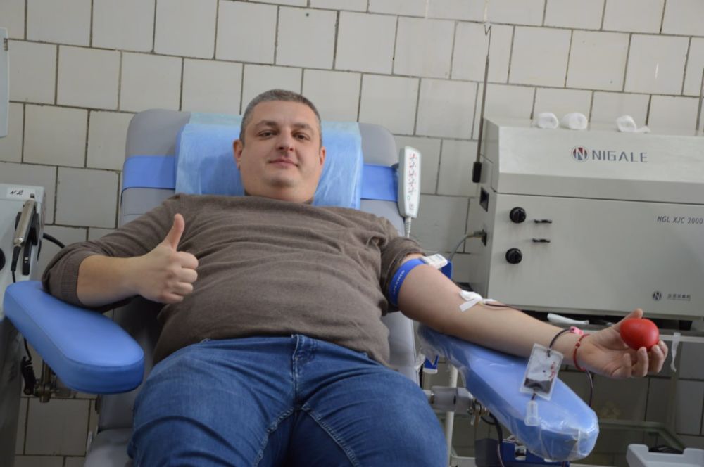 117 человек сдали кровь в ходе акции «Достойное поколение» 117 человек сдали кровь в ходе акции «Достойное поколение»