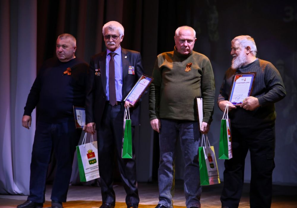 В Бахчисарае прошел концерт, посвященный Дню памяти россиян, исполнявших служебный долг за пределами Отечества В Бахчисарае прошел концерт, посвященный Дню памяти россиян, исполнявших служебный долг за пределами Отечества