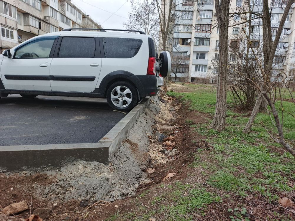 В Евпатории дорожные подрядчики попали в "черный список" В Евпатории дорожные подрядчики попали в "черный список"