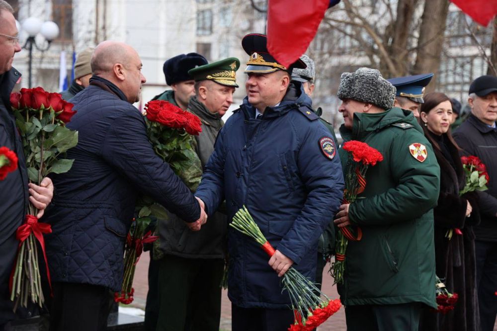 Михаил Назаров: Принял участие в торжественном мероприятии, посвящённом выводу Ограниченного контингента советских войск из Афганистана Михаил Назаров: Принял участие в торжественном мероприятии, посвящённом выводу Ограниченного контингента советских войск из Афганистана