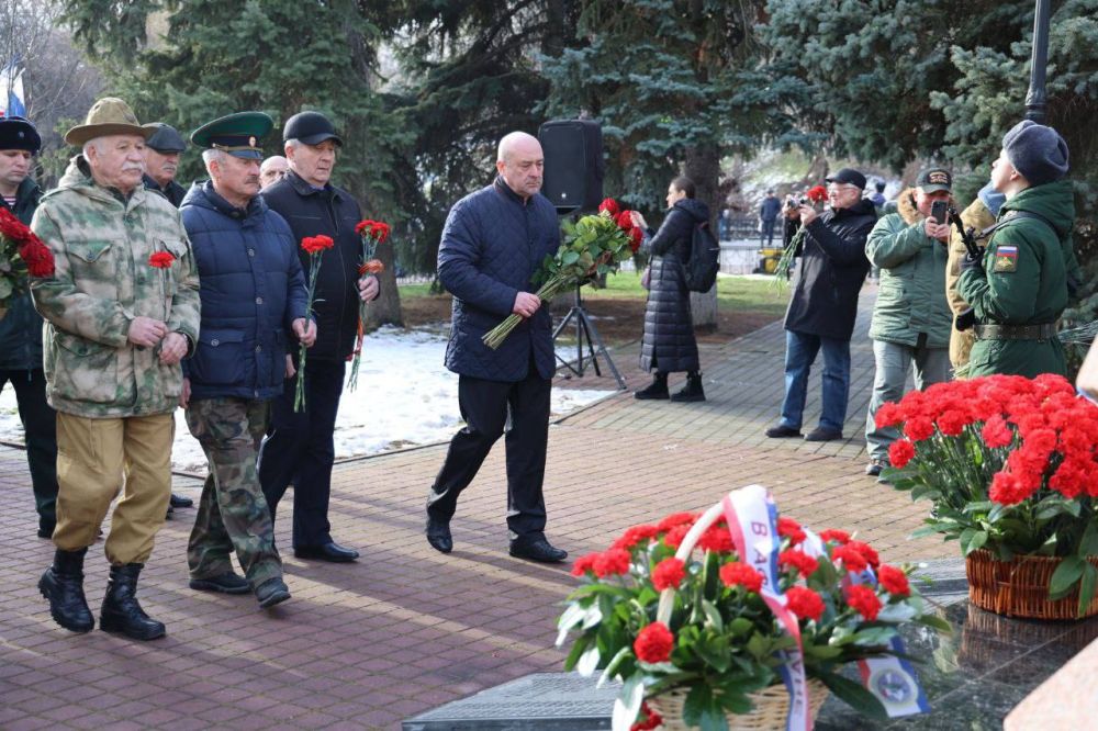 Михаил Назаров: Принял участие в торжественном мероприятии, посвящённом выводу Ограниченного контингента советских войск из Афганистана Михаил Назаров: Принял участие в торжественном мероприятии, посвящённом выводу Ограниченного контингента советских войск из Афганистана