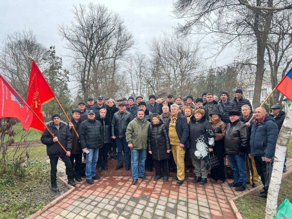 «36 лет прошло со дня вывода советских войск из республики Афганистан, но события, унёсшие жизни тысячи наших солдат, остаются в памяти. Священный долг каждого из нас – помнить о наших соотечественниках, для которых Родина... «36 лет прошло со дня вывода советских войск из республики Афганистан, но события, унёсшие жизни тысячи наших солдат, остаются в памяти. Священный долг каждого из нас – помнить о наших соотечественниках, для которых Родина...