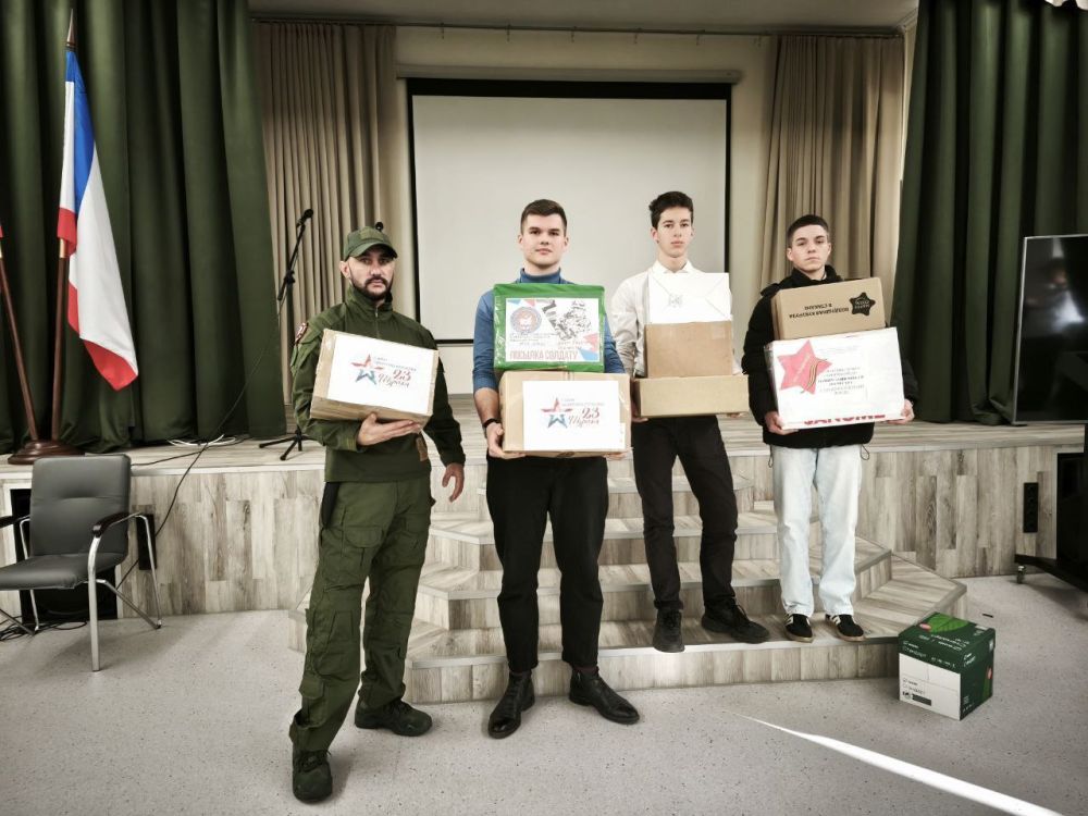 Говорим с Героем. В рамках цикла муниципальных встреч «Говорим с Героем», посвященных Дню защитника Отечества, в Ялтинской средней школе №10 состоялась встреча активистов Ученического самоуправления, активистов Движения... Говорим с Героем. В рамках цикла муниципальных встреч «Говорим с Героем», посвященных Дню защитника Отечества, в Ялтинской средней школе №10 состоялась встреча активистов Ученического самоуправления, активистов Движения...