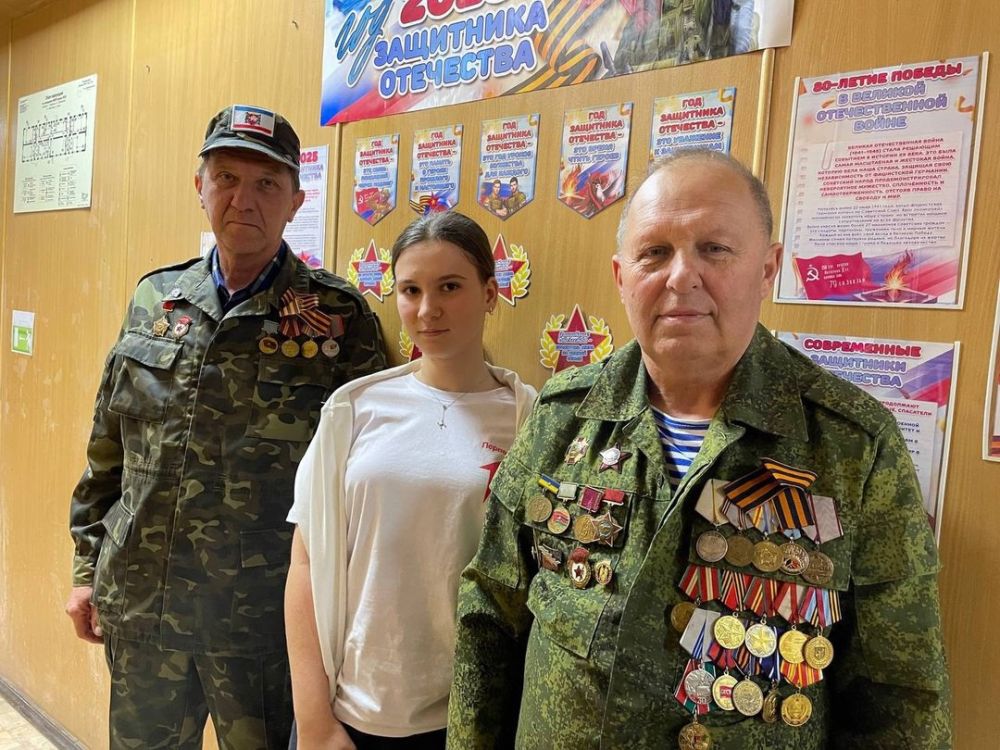В школах Феодосийского округа проводятся мероприятия, посвященные Году защитника Отечества В школах Феодосийского округа проводятся мероприятия, посвященные Году защитника Отечества