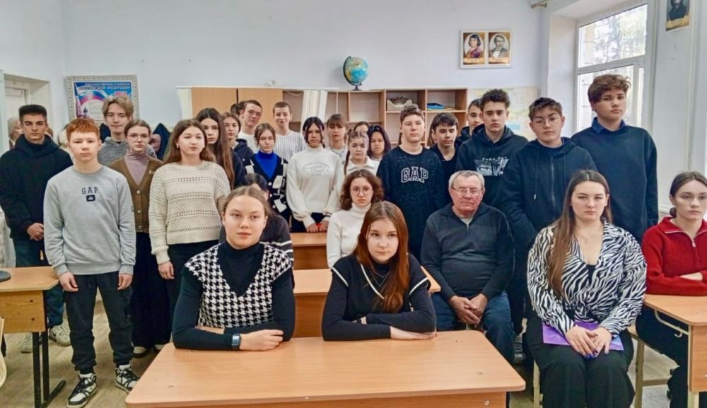 В школах Феодосийского округа проводятся мероприятия, посвященные Году защитника Отечества В школах Феодосийского округа проводятся мероприятия, посвященные Году защитника Отечества