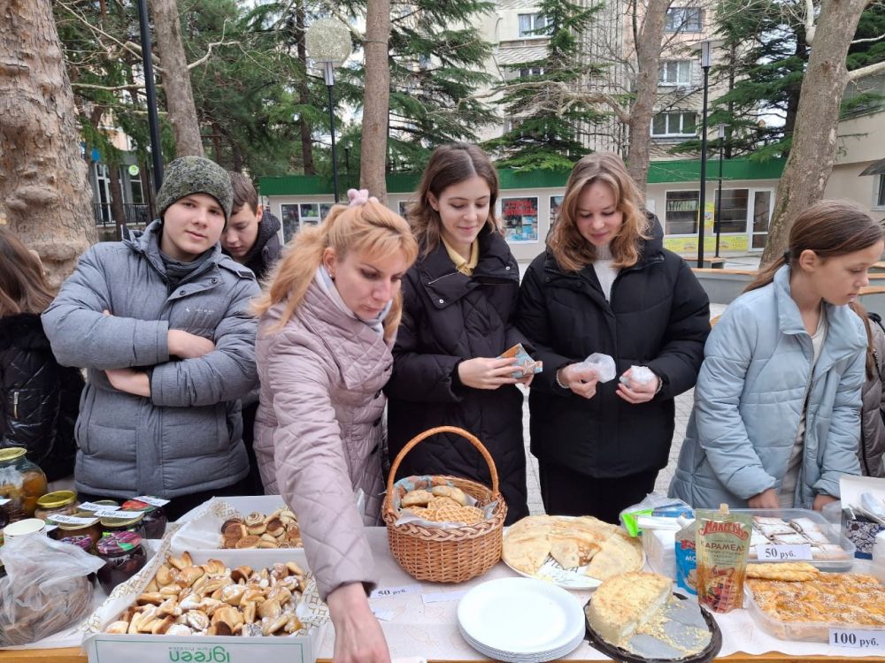 На благотворительной ярмарке в Форосе собрали 55 тысяч рублей На благотворительной ярмарке в Форосе собрали 55 тысяч рублей
