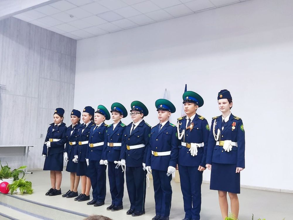 В школах Республики Крым прошли торжественные мероприятия, приуроченные к Дню Российского кадетства В школах Республики Крым прошли торжественные мероприятия, приуроченные к Дню Российского кадетства