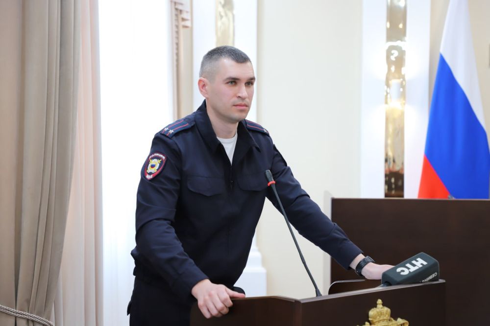 В УМВД России по г. Севастополю прошла пресс-конференция, посвященная вопросам легализации иностранных граждан согласно Указу Президента России № 1126, вступившему в силу с 1 января 2025 года В УМВД России по г. Севастополю прошла пресс-конференция, посвященная вопросам легализации иностранных граждан согласно Указу Президента России № 1126, вступившему в силу с 1 января 2025 года