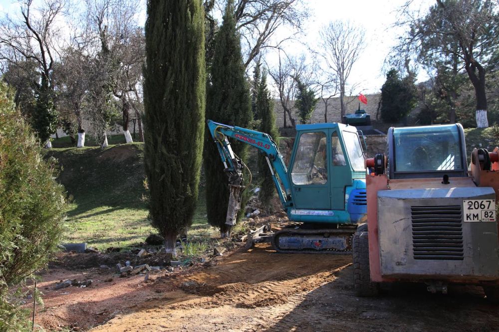 Председатель Госсовета РК с рабочей поездкой посетил Бахчисарай Председатель Госсовета РК с рабочей поездкой посетил Бахчисарай