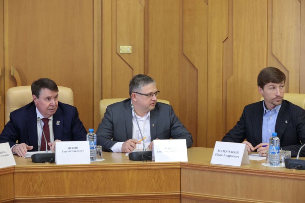 Владимир Константинов: Сформирован новый состав Молодёжного парламента при Государственном Совете Республики Крым Владимир Константинов: Сформирован новый состав Молодёжного парламента при Государственном Совете Республики Крым