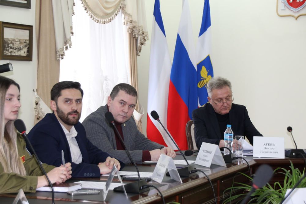 Общественный совет Симферополя провел первое заседание обновленного состава Общественный совет Симферополя провел первое заседание обновленного состава