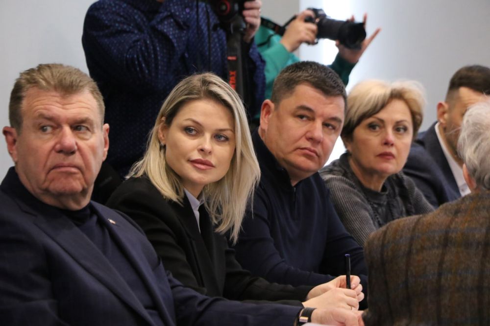 Анжелика Ястребова: С рабочей поездкой Бахчисарайский район посетил председатель Государственного Совета Республики Крым Владимир Константинов Анжелика Ястребова: С рабочей поездкой Бахчисарайский район посетил председатель Государственного Совета Республики Крым Владимир Константинов