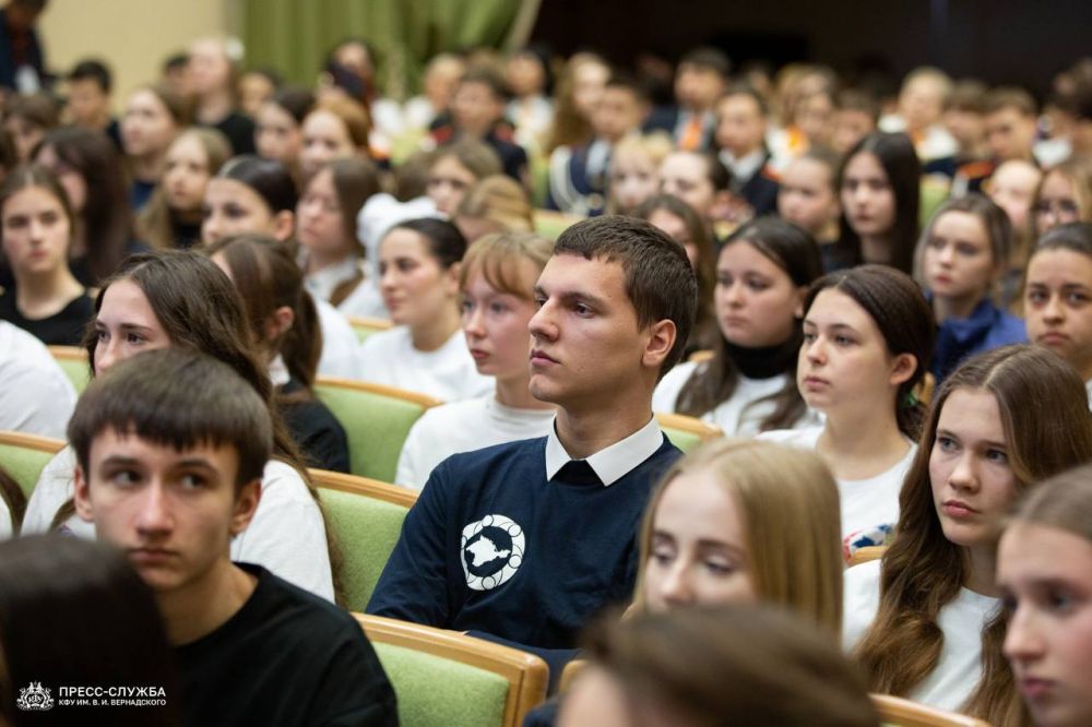 Алексей Зинченко: Именно в юном возрасте необходимо прививать истинные ценности и гражданскую ответственность! Алексей Зинченко: Именно в юном возрасте необходимо прививать истинные ценности и гражданскую ответственность!