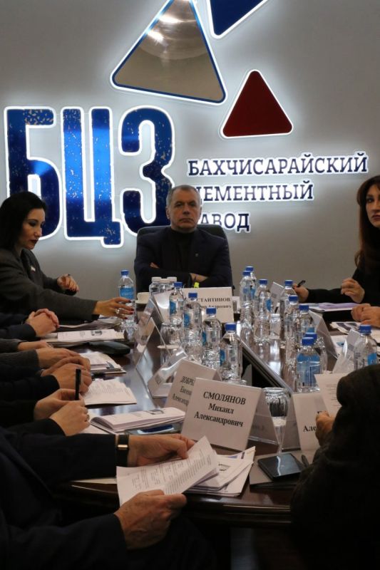 Анжелика Ястребова: С рабочей поездкой Бахчисарайский район посетил председатель Государственного Совета Республики Крым Владимир Константинов Анжелика Ястребова: С рабочей поездкой Бахчисарайский район посетил председатель Государственного Совета Республики Крым Владимир Константинов