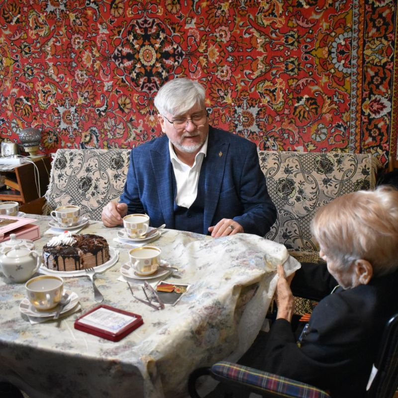 Игорь Ивин: Совместно с Михаилом Назаровым и Сергеем Дорошенко поздравили участников участников Великой Отечественной войны Игорь Ивин: Совместно с Михаилом Назаровым и Сергеем Дорошенко поздравили участников участников Великой Отечественной войны