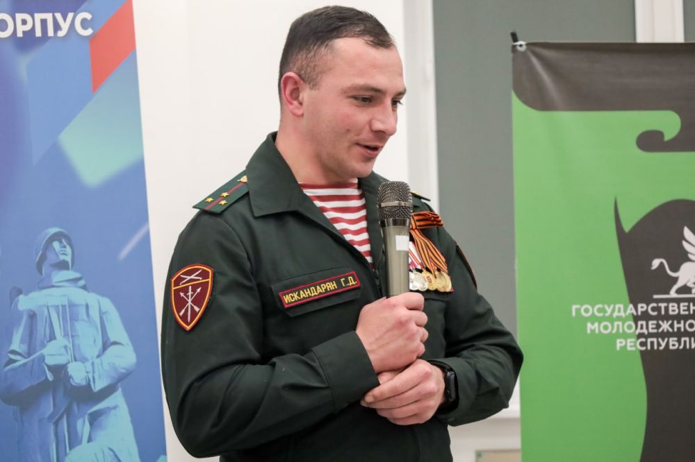 В Евпатории открыли Центр подготовки волонтеров Международного волонтерского корпуса 80-летия Великой Победы В Евпатории открыли Центр подготовки волонтеров Международного волонтерского корпуса 80-летия Великой Победы
