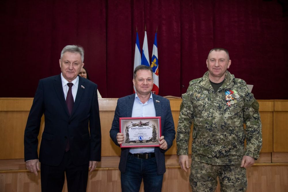 Сегодня состоялась внеочередная 12-я сессия Симферопольского городского совета III созыва под руководством главы муниципального образования городской округ Симферополь РК – председателя Симферопольского городского совета... Сегодня состоялась внеочередная 12-я сессия Симферопольского городского совета III созыва под руководством главы муниципального образования городской округ Симферополь РК – председателя Симферопольского городского совета...
