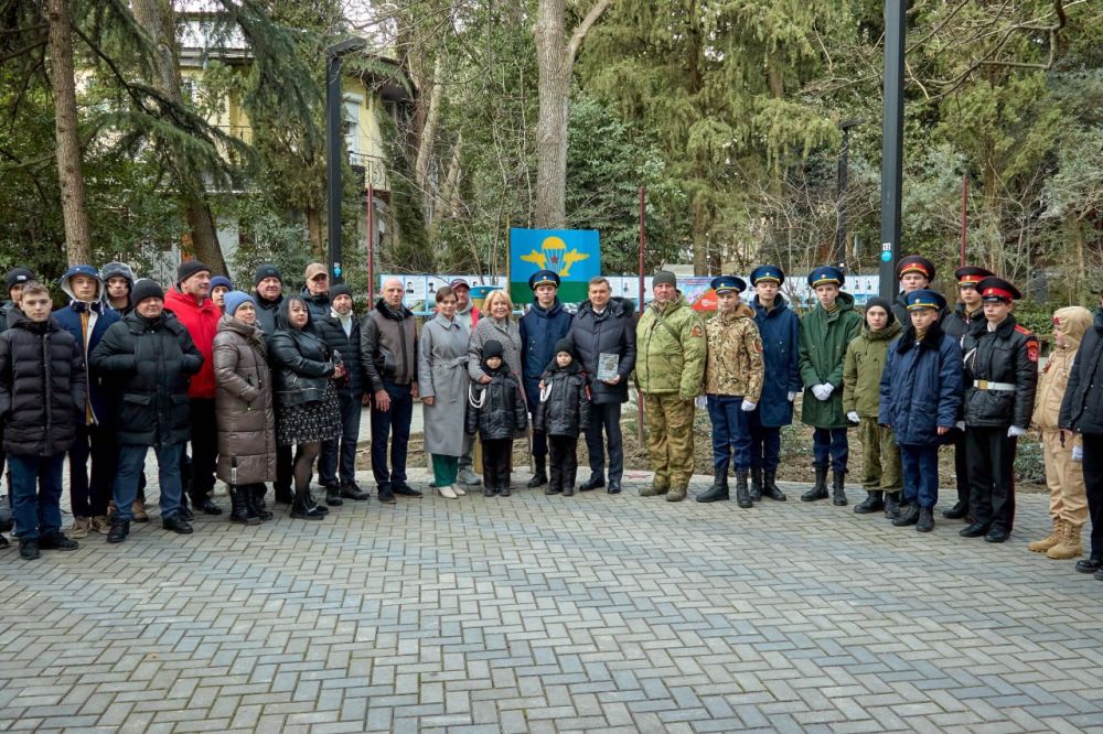 История в лицах: в Ялте открылась фотовыставка Героев Советского Союза и России История в лицах: в Ялте открылась фотовыставка Героев Советского Союза и России